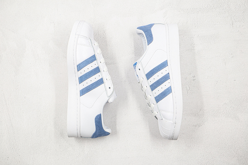 Superstar Shoes Cloud White/Glow Blue/Cloud White 11