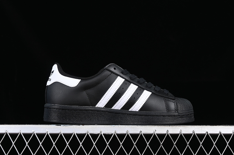 Adidas Superstar White/Black 17