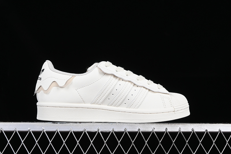 Originals Superstar White/Black/Grey 23