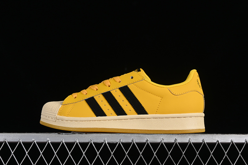 Superstar Bold Gold/Core Black/Easy Yellow 21