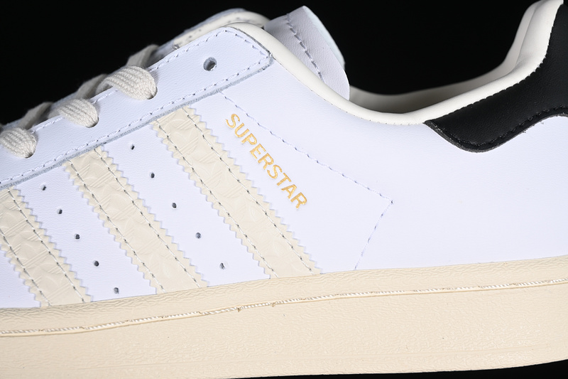 Superstar White/Black/Grey 9