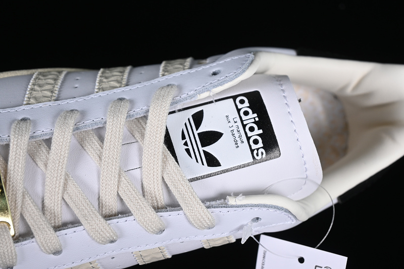 Superstar White/Black/Grey 31