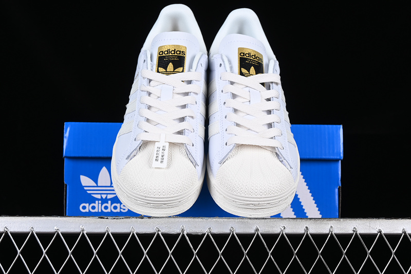 Superstar Adv White Cracked Leather Cloud White/Cloud White/Chalk White 15