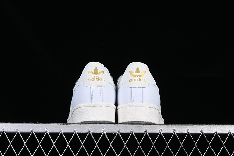 Superstar Adv White Cracked Leather Cloud White/Cloud White/Chalk White 19