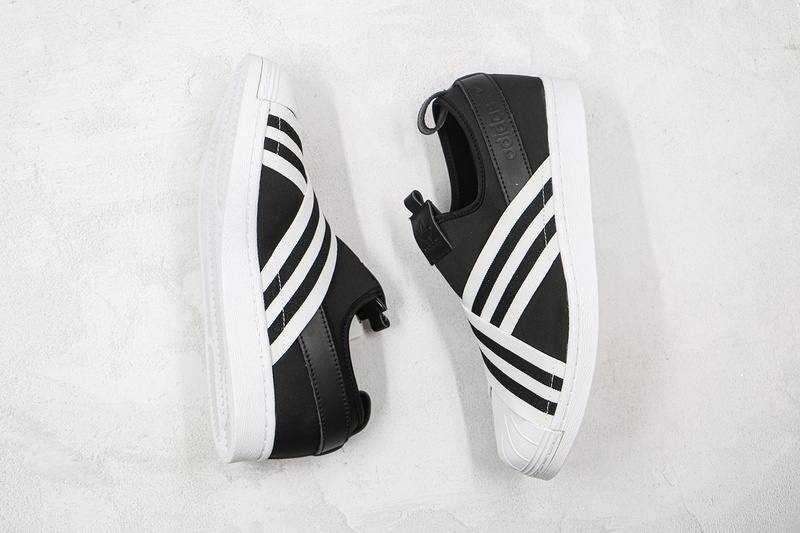 Superstar Slip-On Core Black/Core Black/Footwear White 13