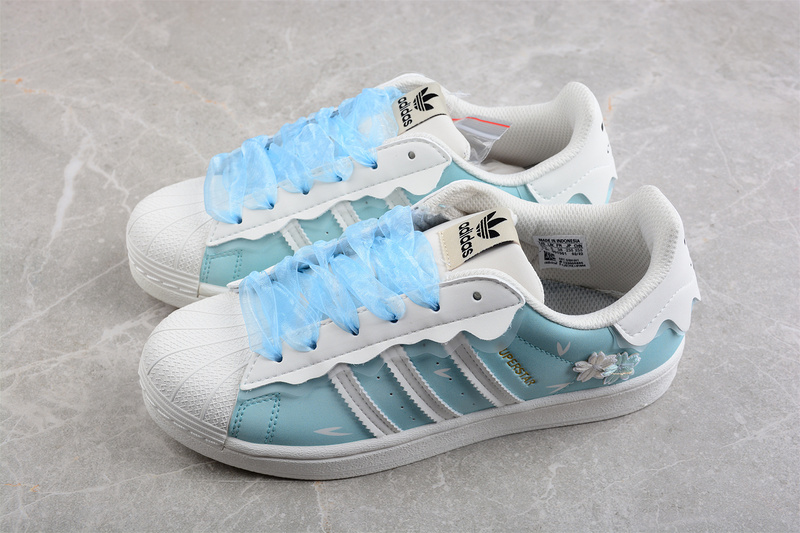 Superstar Shoes Cloud White/Light Blue/Core Black 11