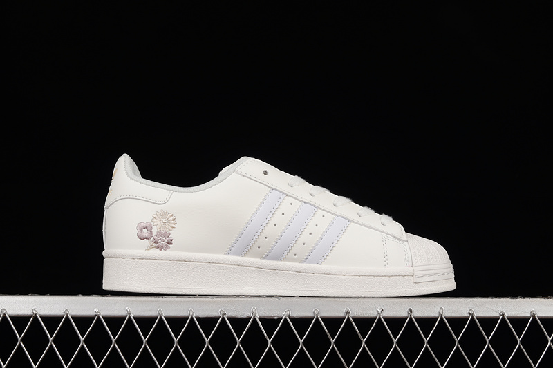 Superstar Shoes Cloud White/Cloud White/Ivory Floral 27