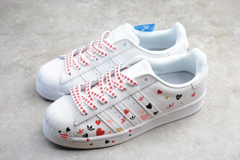 Superstar Valentine's Day Cloud White/Core Black/Glory Pink 5