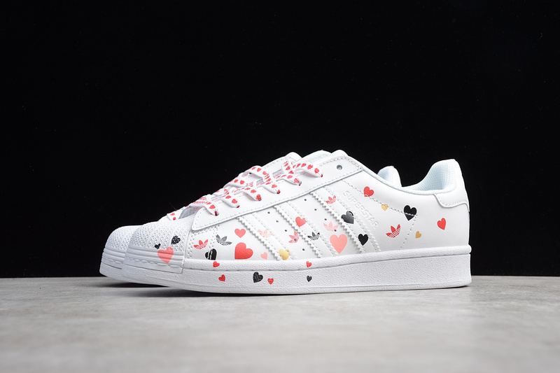 Superstar Valentine's Day Cloud White/Core Black/Glory Pink 31