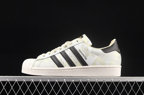 Superstar Camo Sand Shoes Chalk White/Core Black/Sand 21