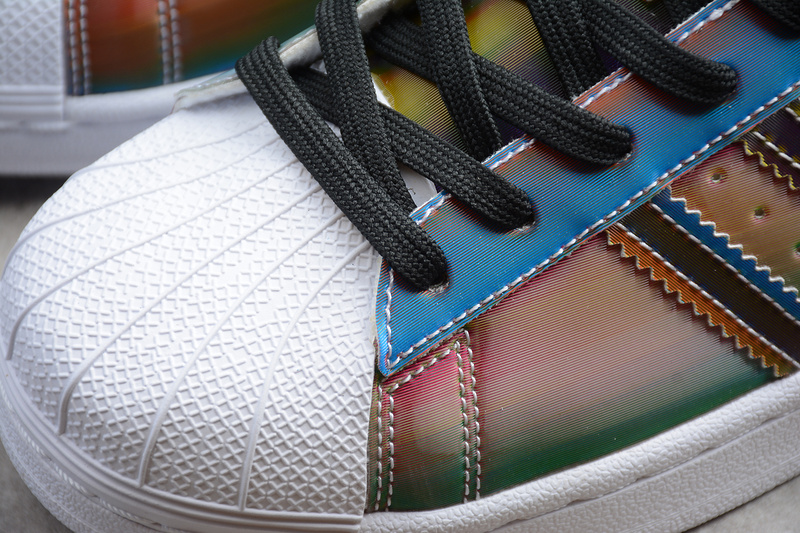 Superstar Iridescent Multi-Color/White 15