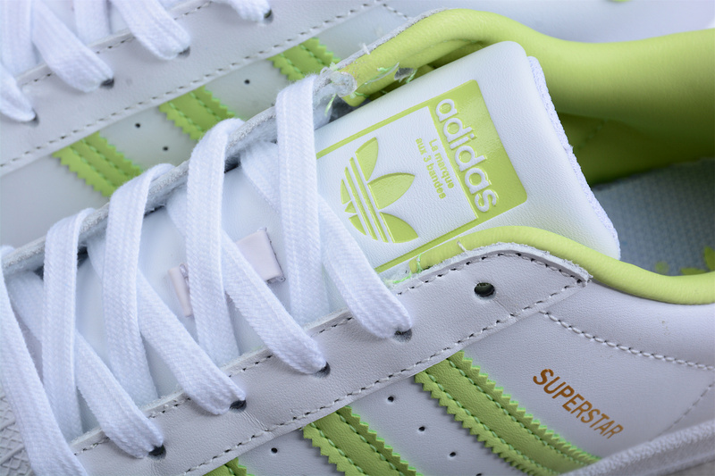 Superstar Shoes Cloud White/Magic Lime/Cloud White 3