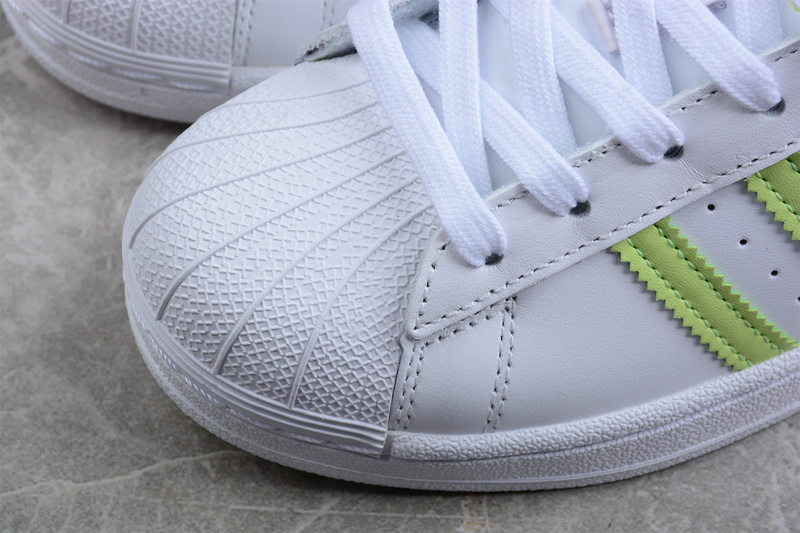 Superstar Shoes Cloud White/Magic Lime/Cloud White 21