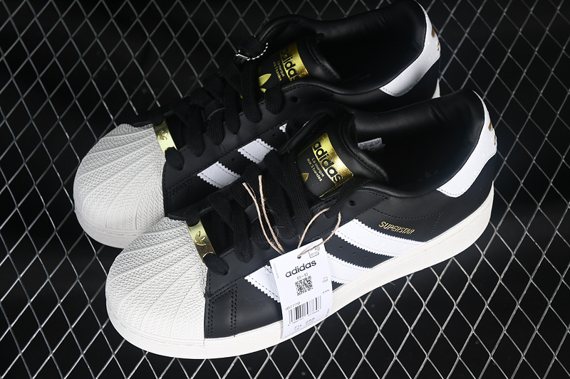 Superstar Xlg Core Black/Footwear White/Gold Metallic 29