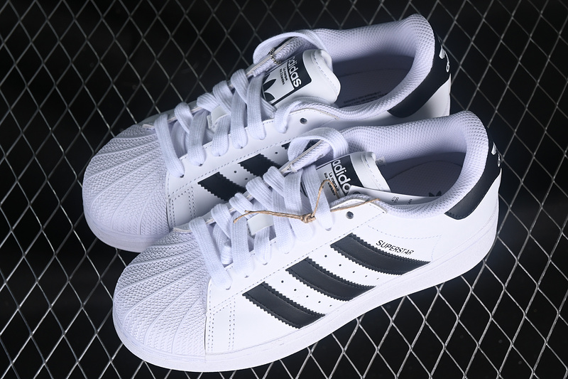 Originals Superstar Xlg Cloud White/Core Black/Cloud White 13