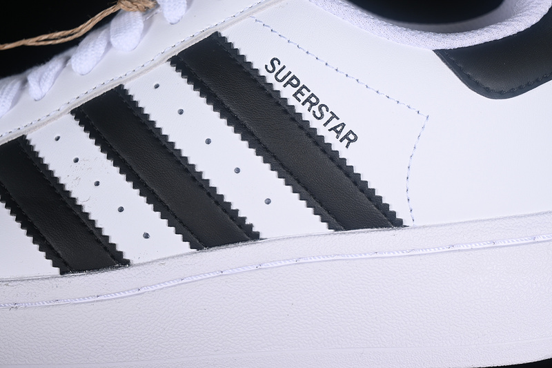 Originals Superstar Xlg Cloud White/Core Black/Cloud White 27