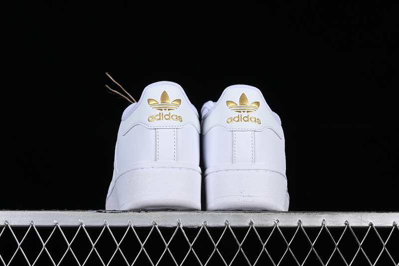 Originals Superstar Xlg White/Gold 3