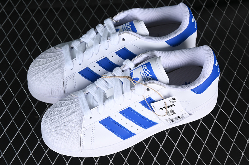 Originals Superstar Xlg White/Blue 7