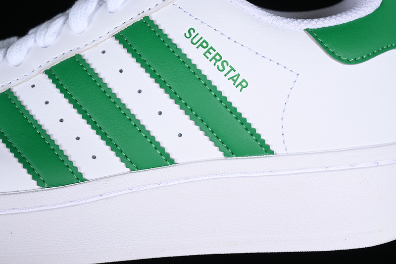 Originals Superstar Xlg White/Green 7