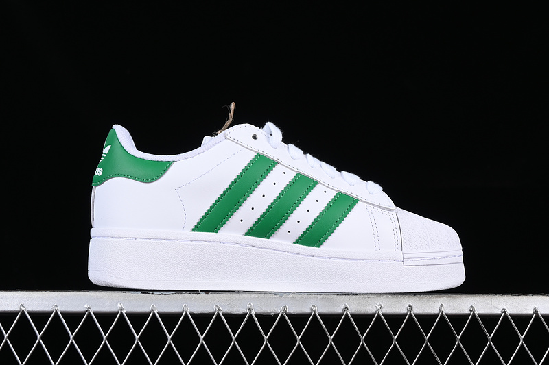 Originals Superstar Xlg White/Green 17