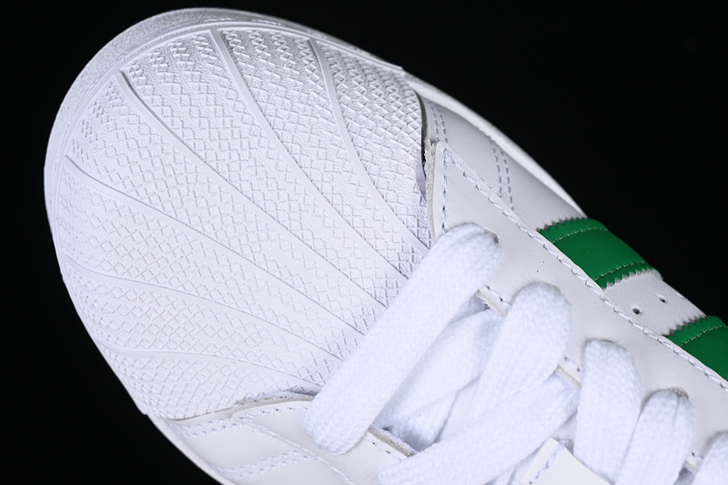 Originals Superstar Xlg White/Green 23