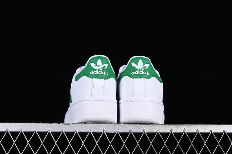 Originals Superstar Xlg White/Green 25