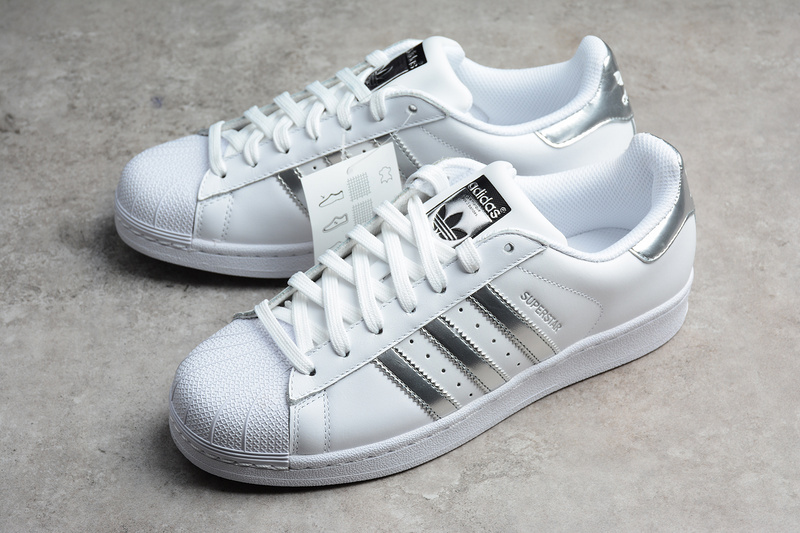 Adidas Superstar Classic White/Silver Metallic 3