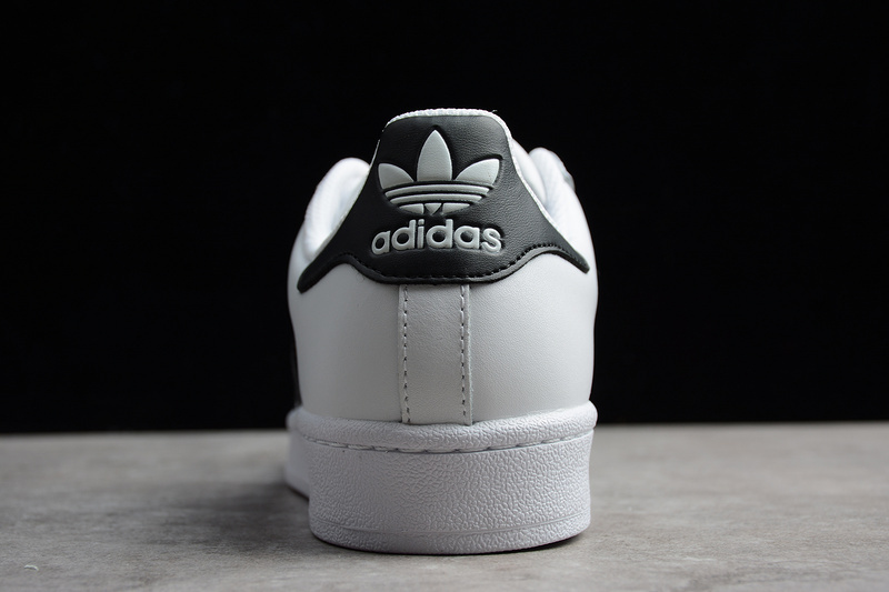 Adidas Superstar Classic White/Black/White 19