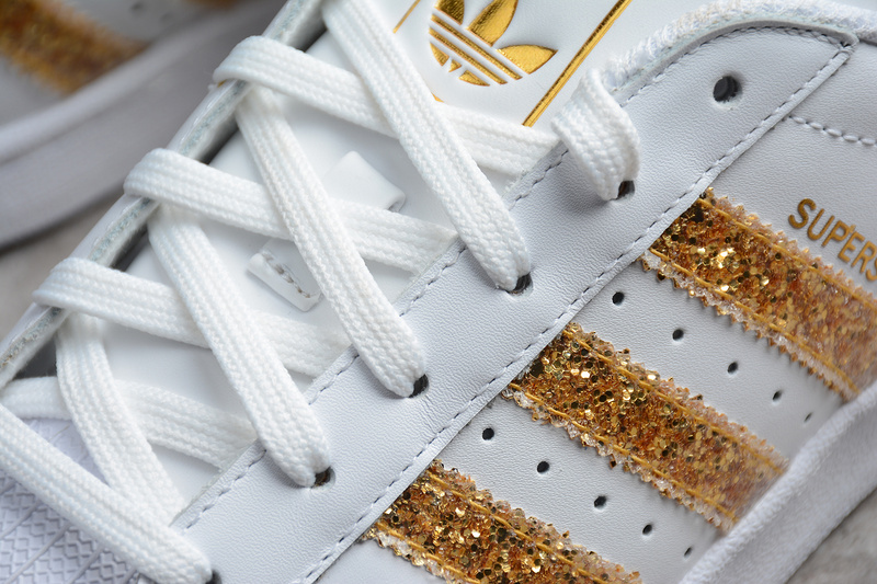 Adidas Superstar White/Gold 23