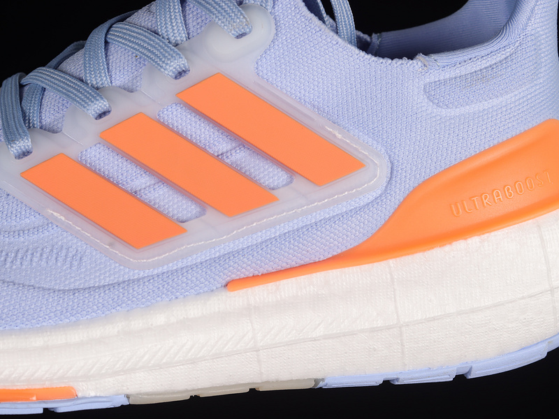 Ultraboost Light Blue Dawn/Coral Fusion/Blue Fusion 3