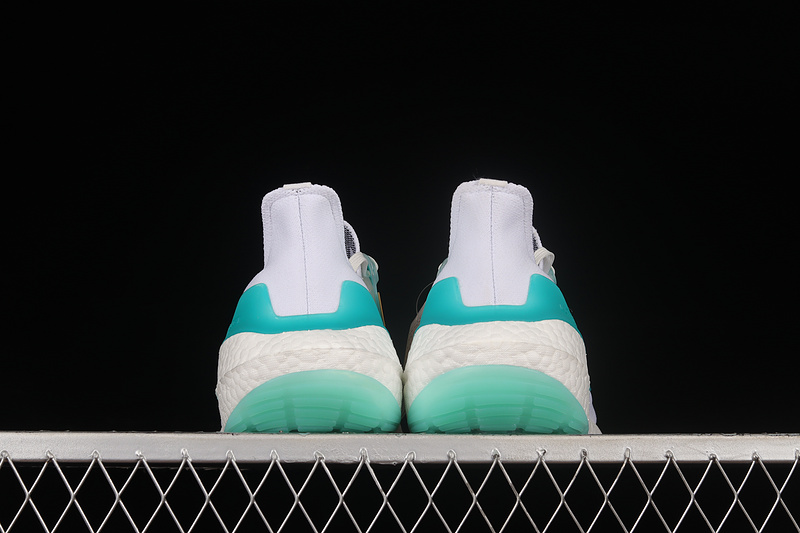 Ultraboost 22 White Mint Rush/Flash Orange 5