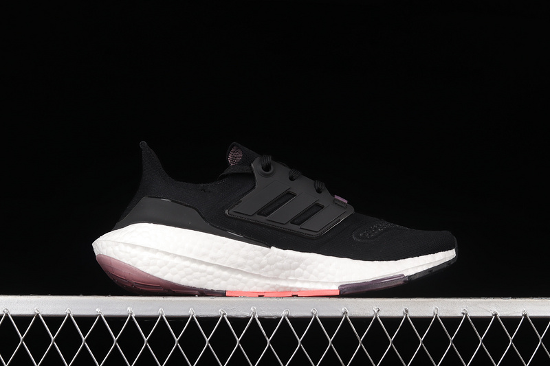 Ultraboost 22 Shoes Core Black/Core Black/Legacy Purple 19