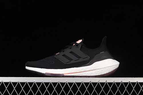 Ultraboost 22 Shoes Core Black/Core Black/Legacy Purple 29