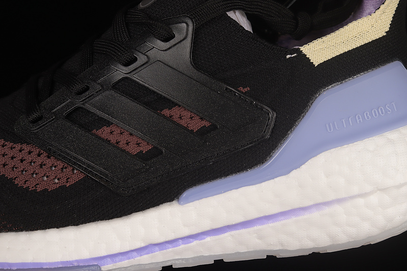 Ultraboost 21 Core Black/Core Black/Violet Tone 31