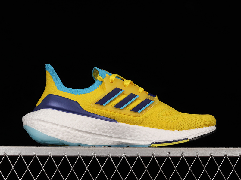 Ultraboost 22 Shoes Yellow/Legacy Indigo/Sky Rush 9