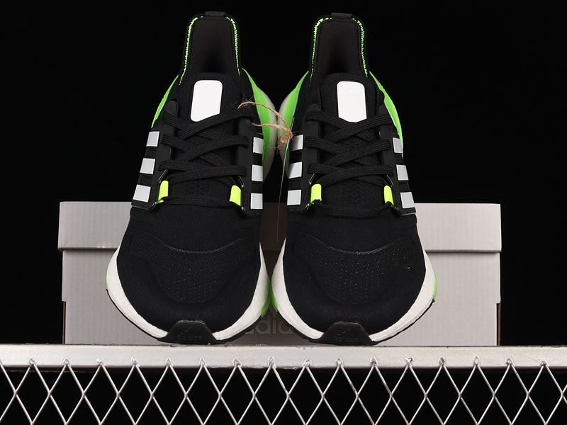 Ultraboost 22 Shoes Core Black/Cloud White/Solar Green 17