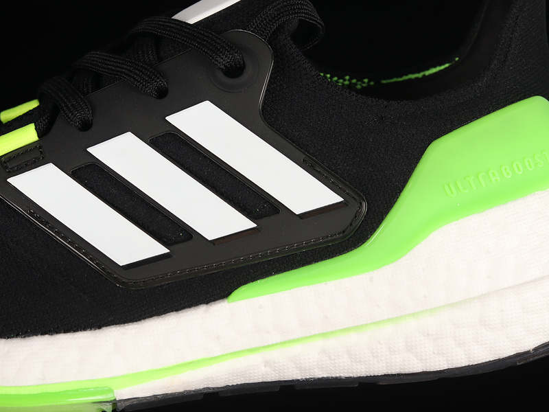 Ultraboost 22 Shoes Core Black/Cloud White/Solar Green 29