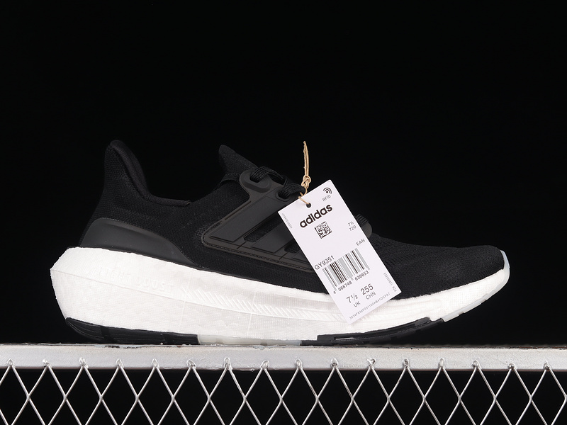 Running Ultraboost Light Core Black/Core Black Crystal White 3