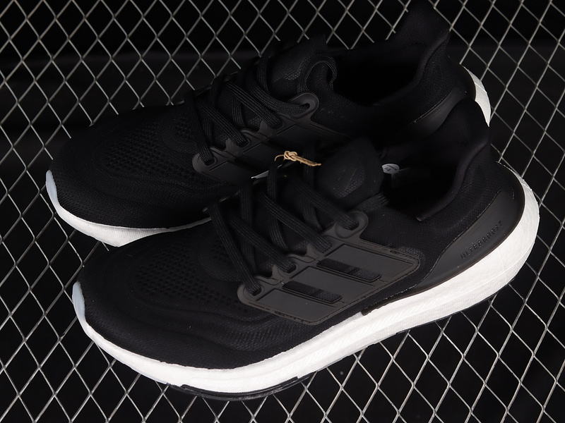 Running Ultraboost Light Core Black/Core Black Crystal White 7