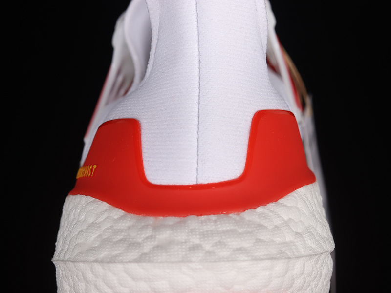 Ultraboost 22 Cloud White/Vivid Red/Beam Yellow 29