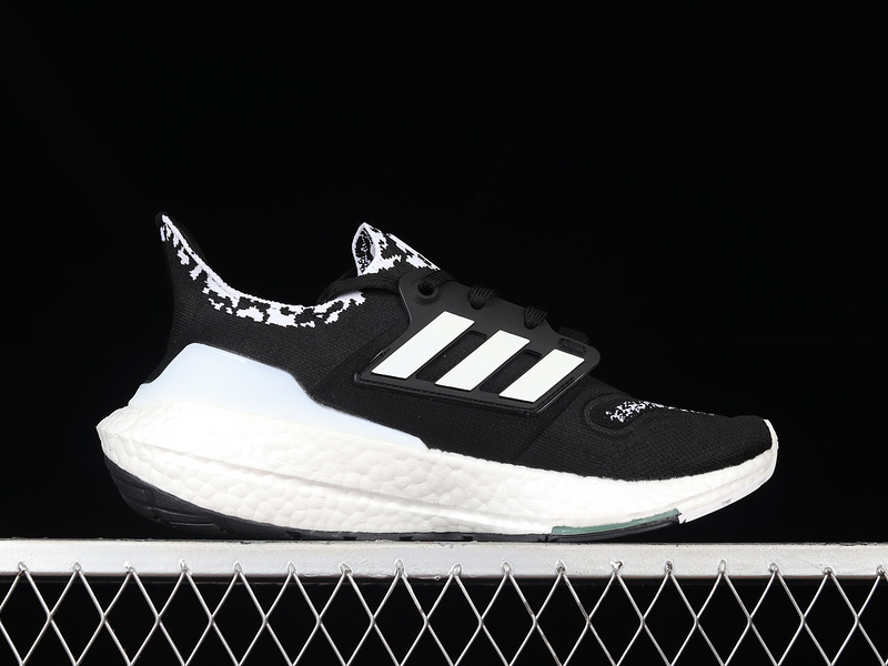 Ultraboost 22 Shoes Core Black/Cloud White/Almost Lime 17