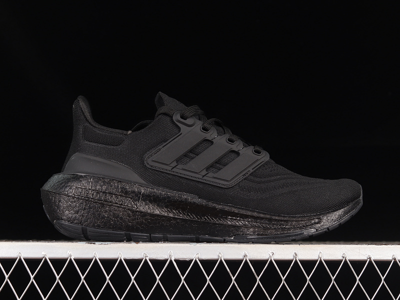 Ultraboost Light Core Black/Core Black/Core Black 13