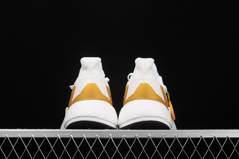 X9000l4 Boost Shoes Cloud White/Gold/Core Black 31