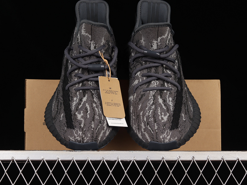 Yeezy 350 Boost V2 Dark Salt/Dark Salt-Dark Salt 15