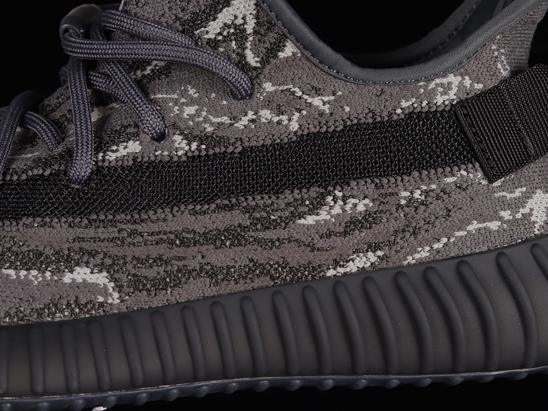 Yeezy 350 Boost V2 Dark Salt/Dark Salt-Dark Salt 17