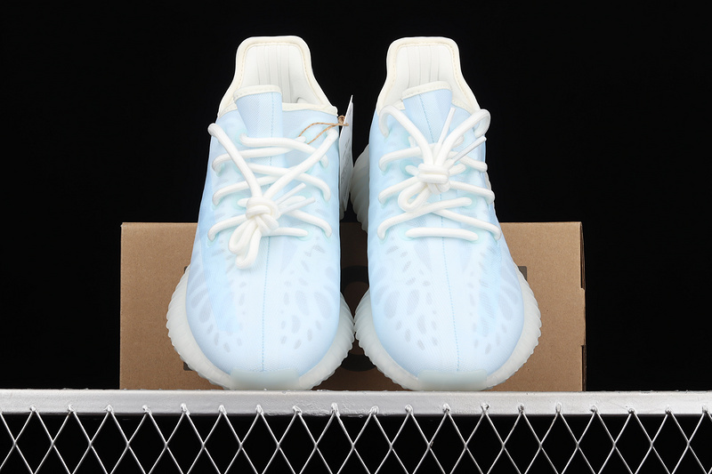 Yeezy Boost 350 V2 Mono Ice Ice Blue/Ice Blue/Ice Blue 7