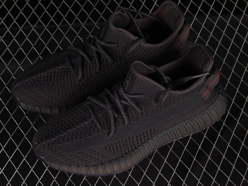 Yeezy Boost 350 V2 Black Non-Reflective Black/Black/Black 21