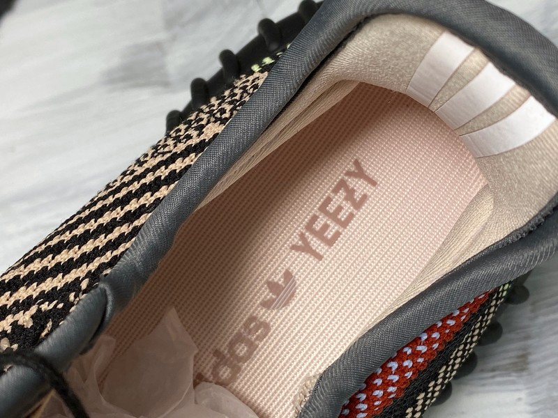 Owf Yeezy Boost 350 V2 Yecheil/Yecheil Non-Reflective 21