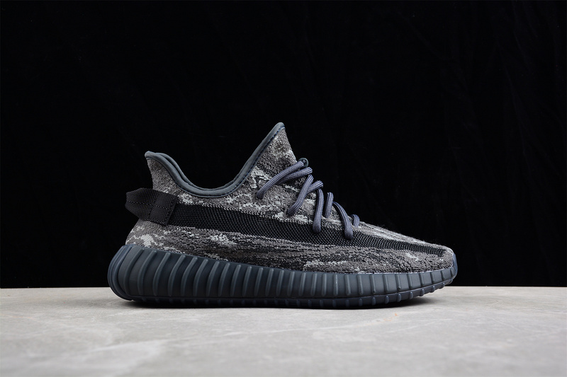 Yeezy Boost 350 V2 Core Black/Core Black/Grey 7