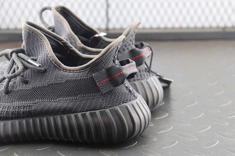 Owf Yeezy Boost 350 V2 Black-Non Reflective Black/Black 11